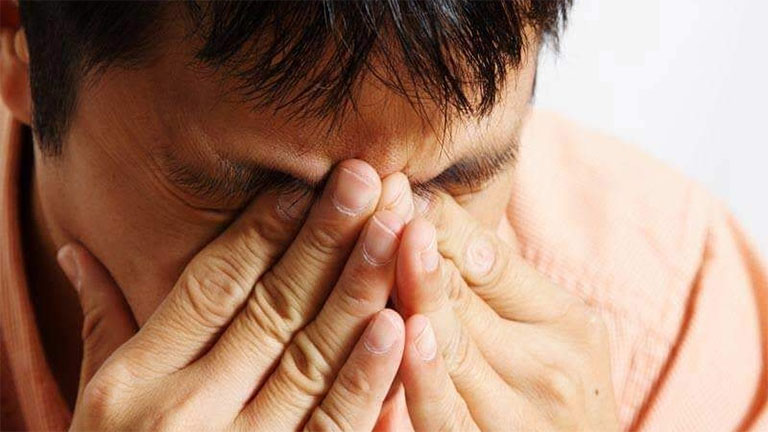 Thuốc cường dương cấp tốc gây ra các biến chứng về mắt